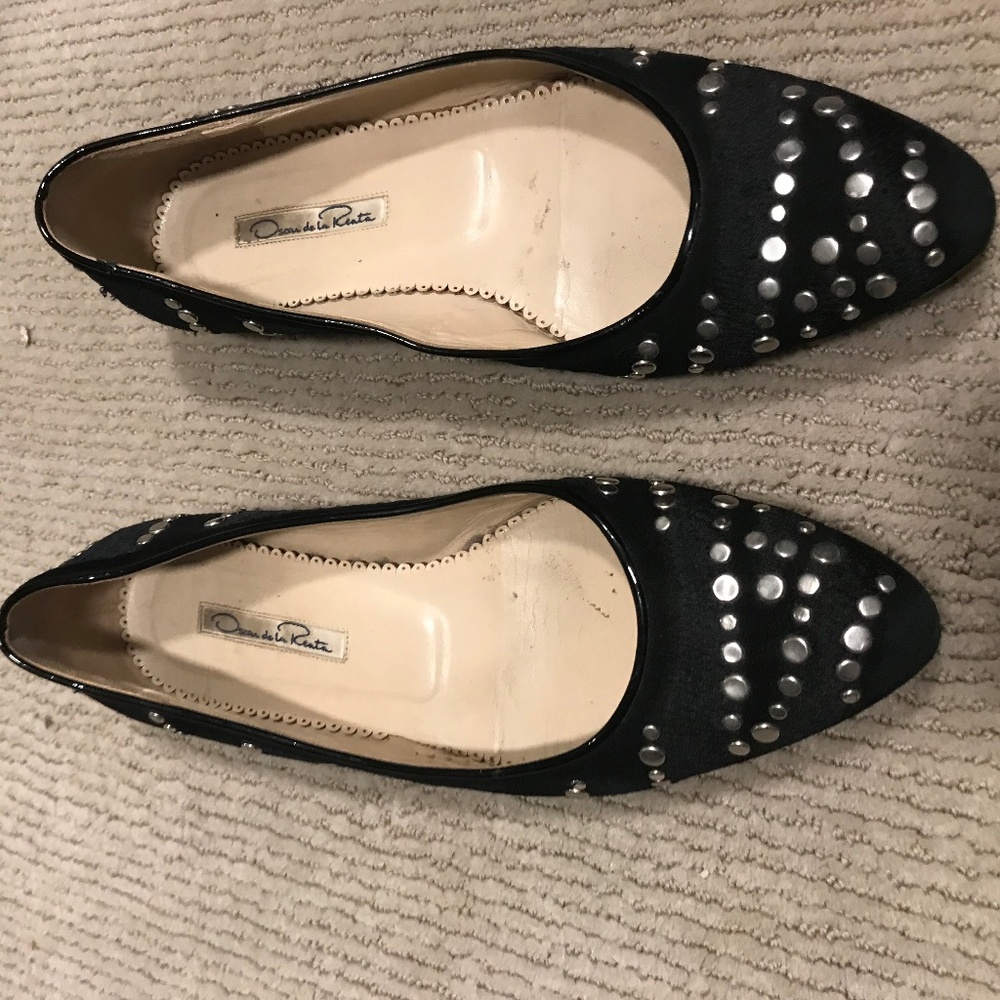 Oscar de la Renta Mixed Fabric Shoe with Grommets
